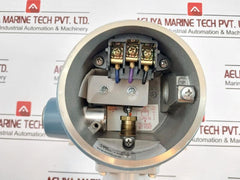 United Electric J120-15640 Explosion-proof Pressure Switch, 2-80 Wc