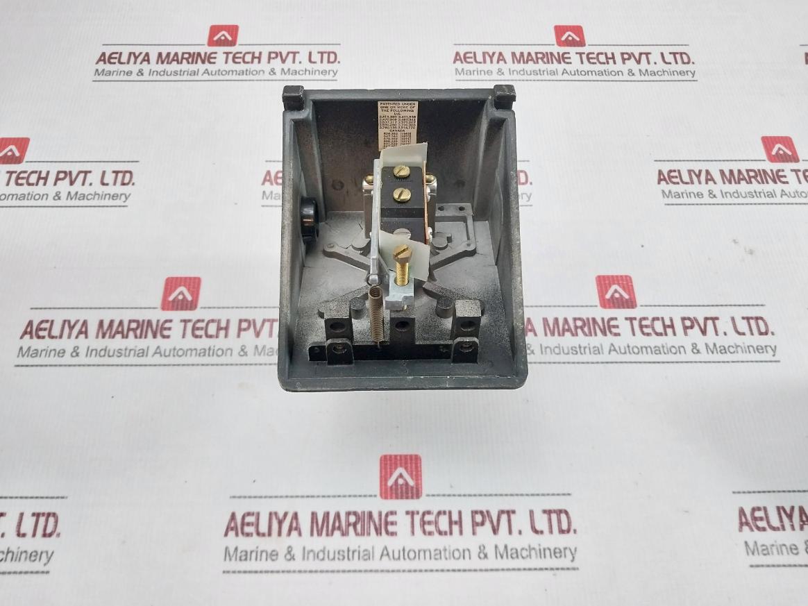 United Electric J300 Pressure Controller 0–200Psi 15Amp