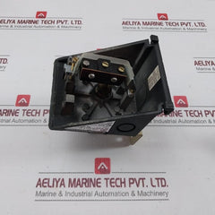 United Electric J300 Pressure Controller 0–200Psi 15Amp
