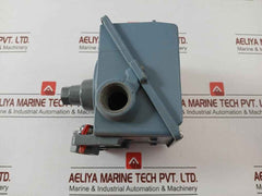 United Electric Pressure Control Switch H402-36