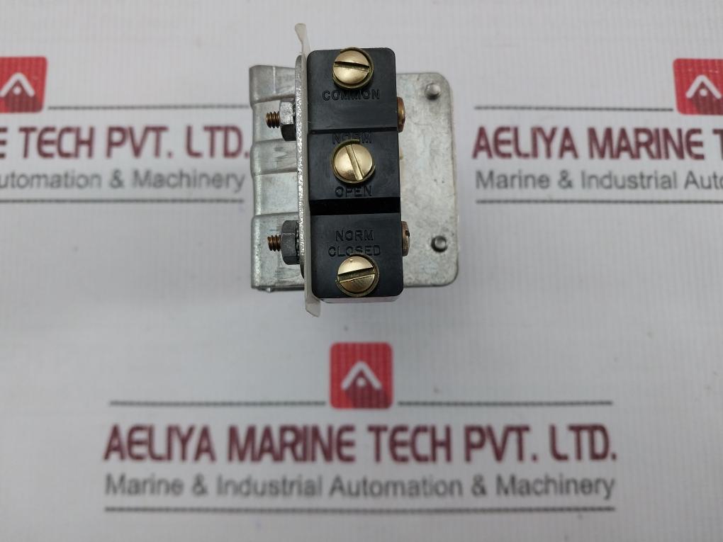 United Electric H54S 144 Micro Switch 0-20 Psi