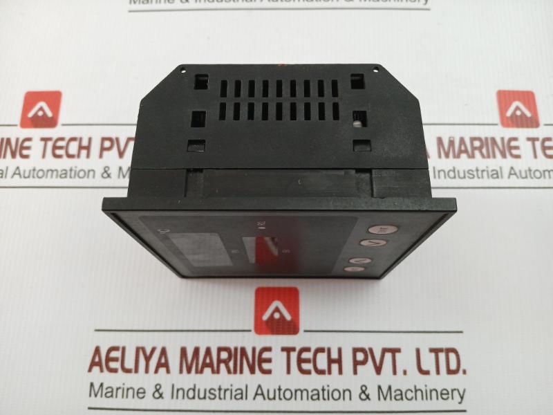 Universal Temperature Controller 100-250V Ac Multispan Utc 121P