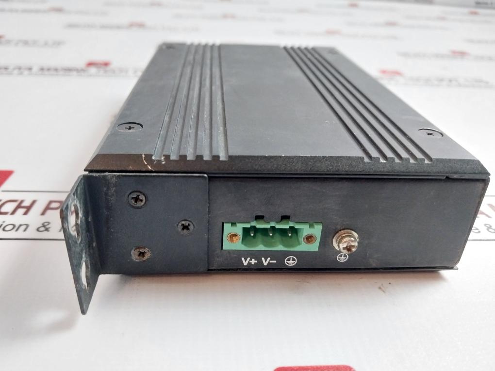 Uotek Ut-6405 5-port 100M Unmanaged Ethernet Switch 12/24/48Vdc 50Ma At 24V