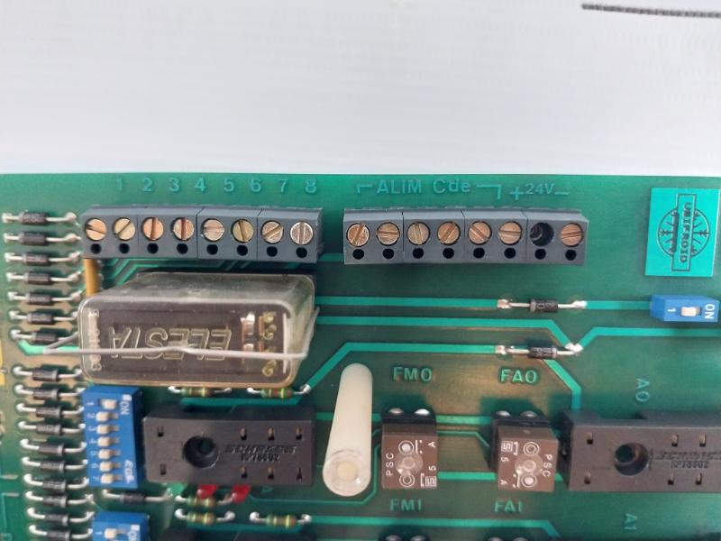Usifroid 9573 Relay Board Pcb Module With 27 Relays Attached F-21633