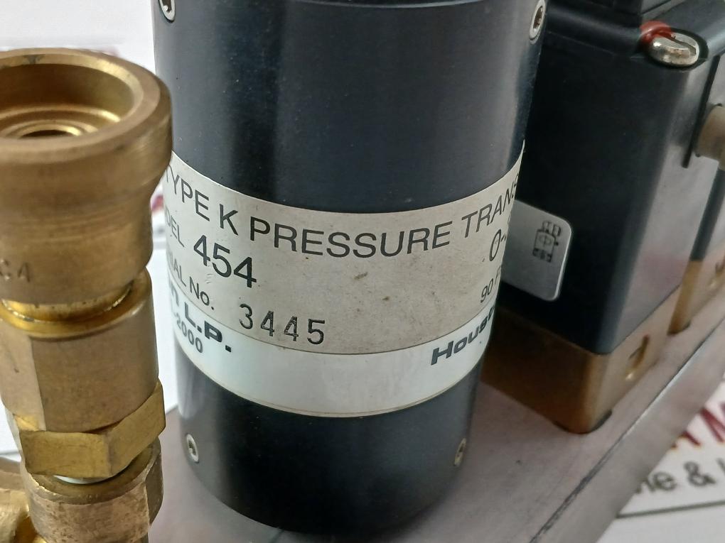Uson 454 Pressure Transducer Type K 24Vdc 8W 00458995