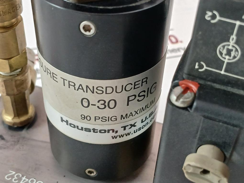 Uson 454 Pressure Transducer Type K 24Vdc 8W 00458995