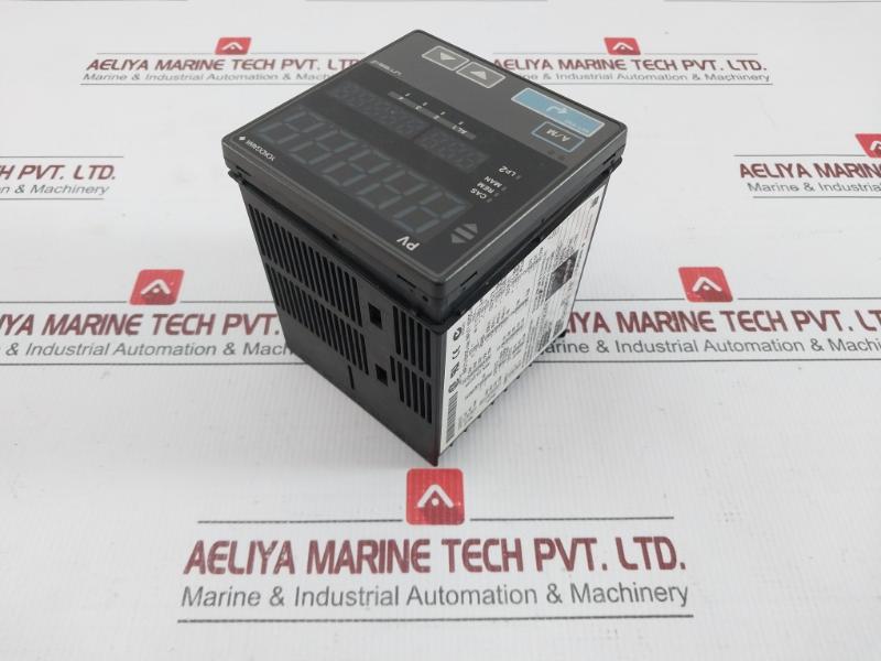Ut551E Digital Indicating Controller 50-60Hz Yokogawa