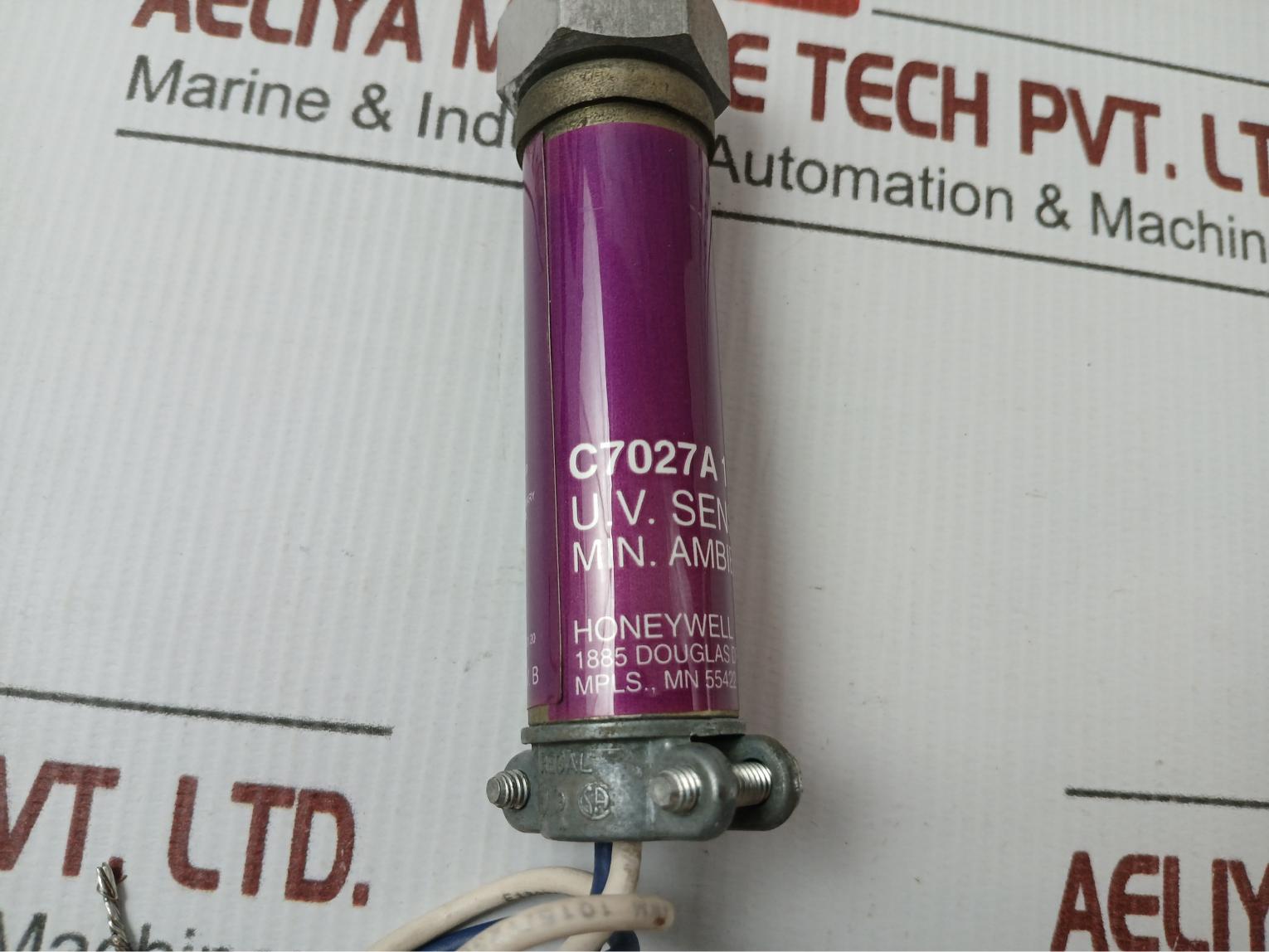 Uv Flame Detector/Sensor C7027A 1031 Honeywell
