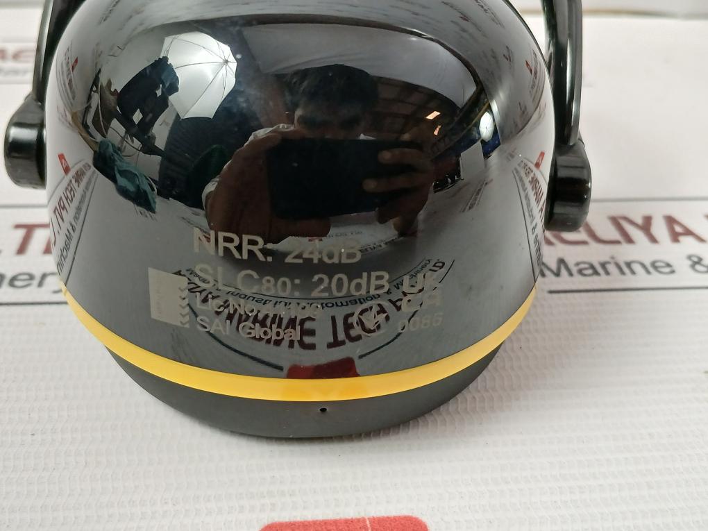 Uvex K20H Dielectric Hearing Helmet Earmuffs Set