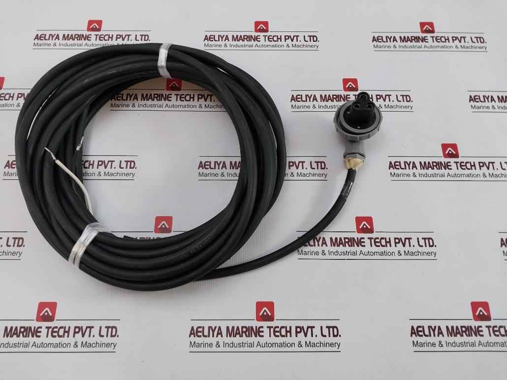 Uzushio Electric 1-bp-u 3P Black Cable W/ Connector 15M