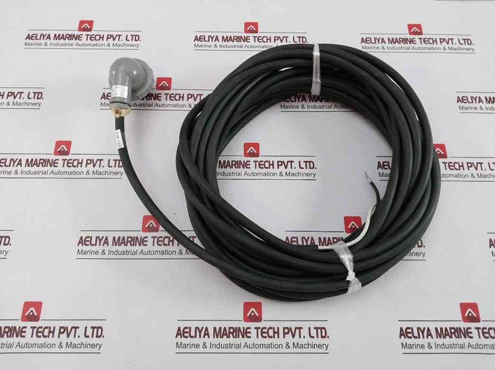 Uzushio Electric 1-bp-u 3P Black Cable W/ Connector 15M