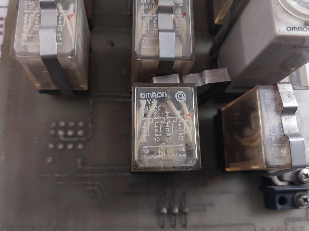 Uzushio Electric 1039 Tg-10-a Printed Circuit Board