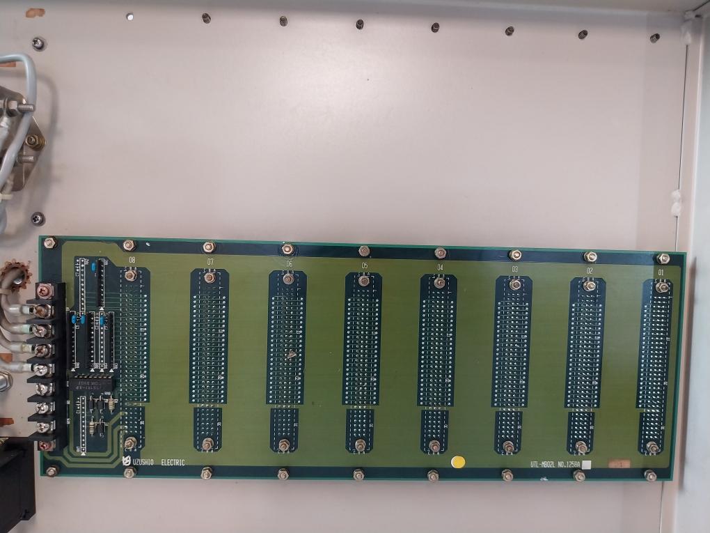 Uzushio Electric Utl-cr02 Micro Computer System Cl108H 250Vac 50/60Hz Utl-ac02