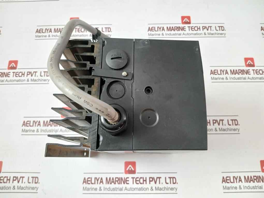 Vacon V0500072S110 Variable Speed Drive 50/60Hz 1Phase Ek6700400 (Not Working)