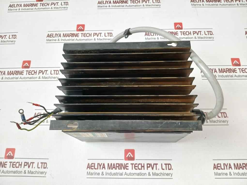 Vacon V0500072S110 Variable Speed Drive 50/60Hz 1Phase Ek6700400 (Not Working)