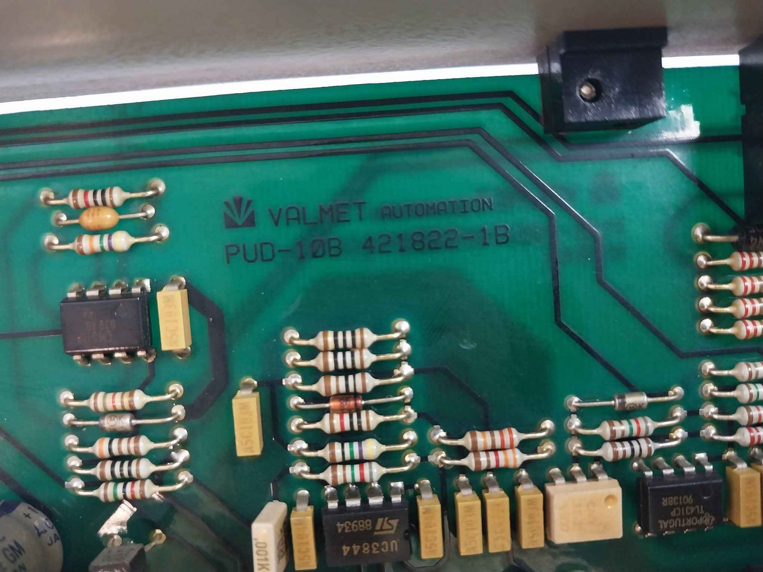 Valmet Pud 10 B Plc Process Automation Rack Module M8513621 M1, M8510041 M2