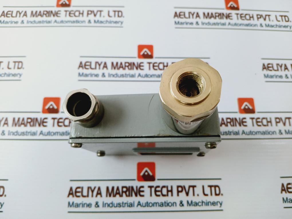 Varma Trafag Pe-6 Pressure Switch