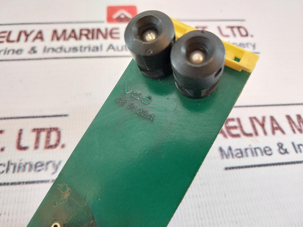 Vdo 069122A Pcb Board