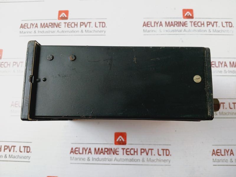 Vdo Mess Der 144X72 Panel Pressure Gauge 0-50 Mpa.S 0-220 Sec 0.99 15°c