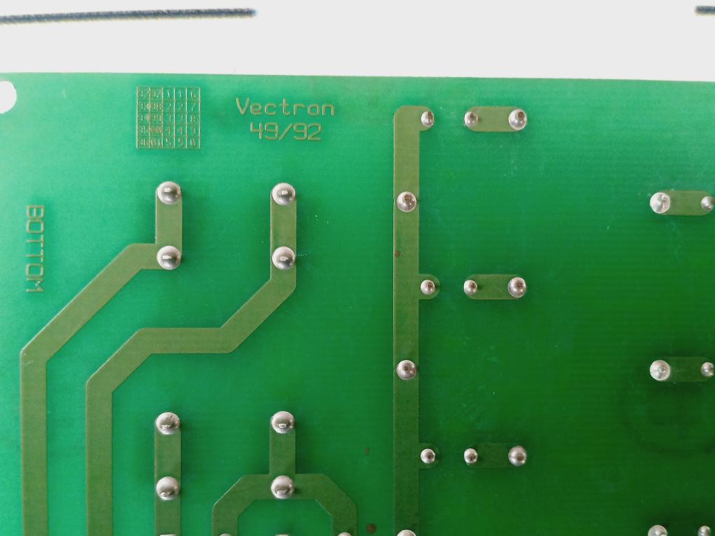 Vectron 172-670 503 Printed Circuit Board