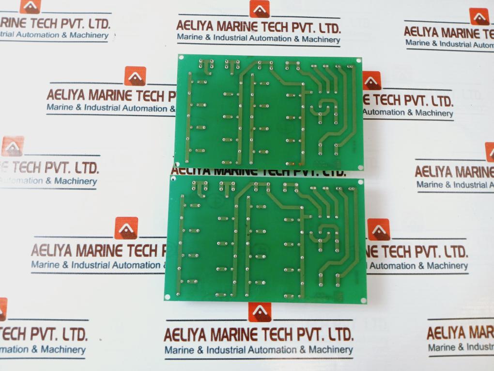 Vectron 172-670 503 Printed Circuit Board