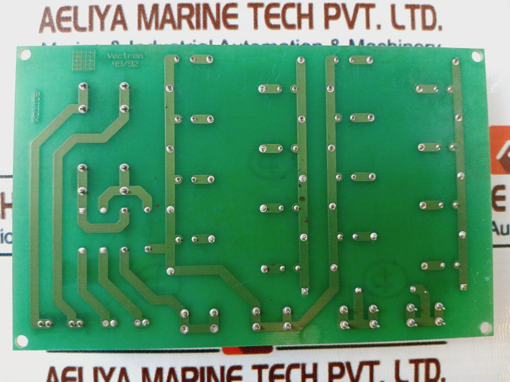Vectron 172-670 503 Printed Circuit Board