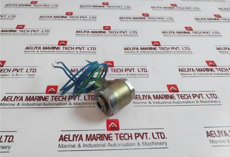 Versa P-1102-98xx Max-min Solenoid Valve 175 Psi, 120v, 160°c
