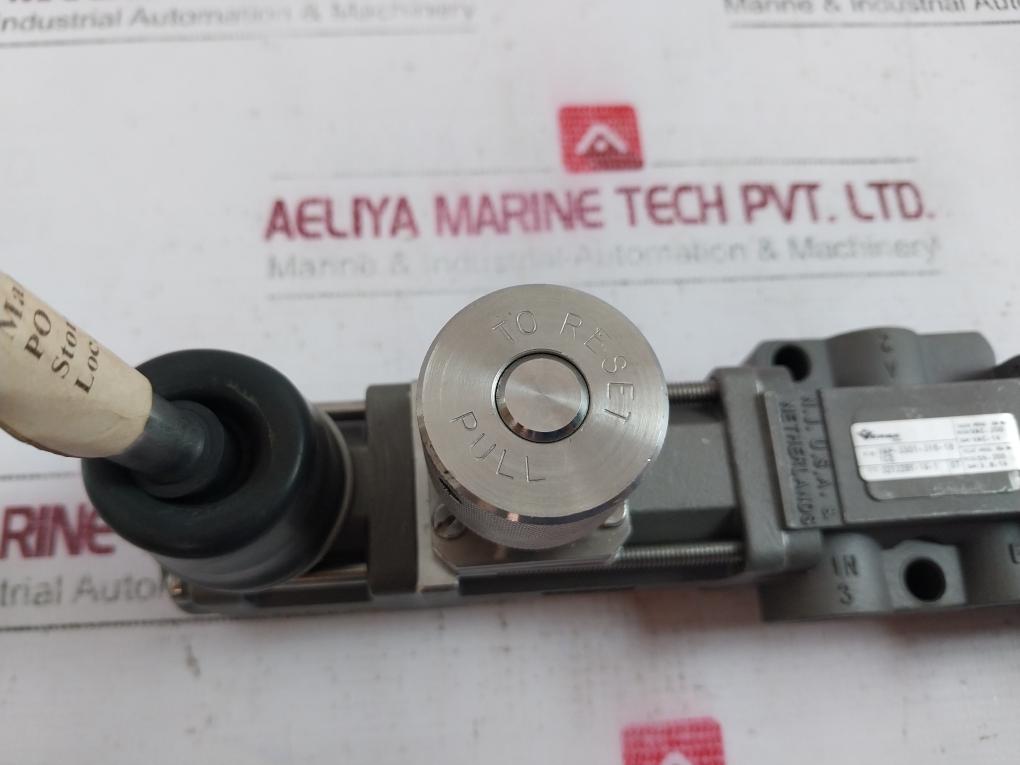 Versa Vap-3301-316-181ce Manual Reset Valve 55-200 Psig/3.8-14 Bar