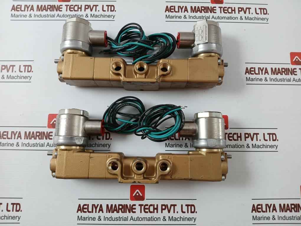 Versa Vxx-4324-m-xx-31-a120 Pneumatic Solenoid Valve V0E23Z0011Tccm