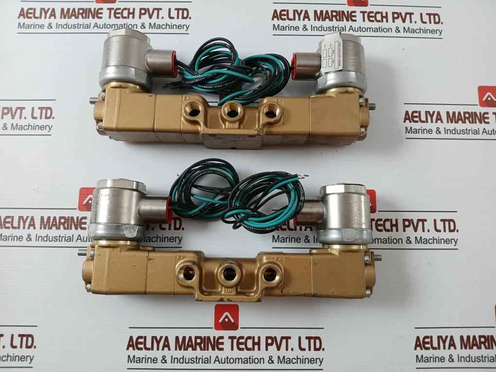 Versa Vxx-4324-m-xx-31-a120 Pneumatic Solenoid Valve V0E23Z0011Tccm