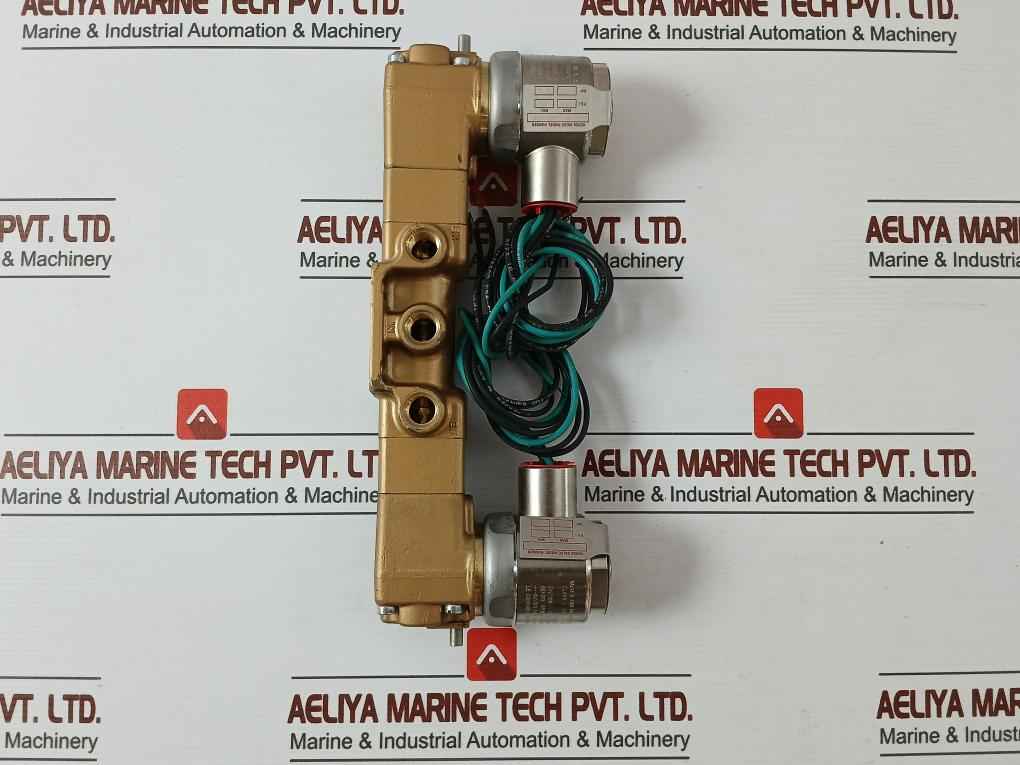 Versa Vxx-4324-m-xx-31-a120 Pneumatic Solenoid Valve V0E23Z0011Tccm