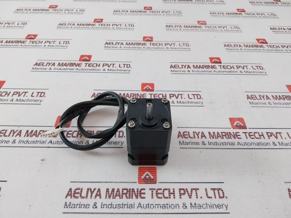 Vexta C6980-9012Gm Stepping Motor Dc 4V 0.6A Ww7 10972