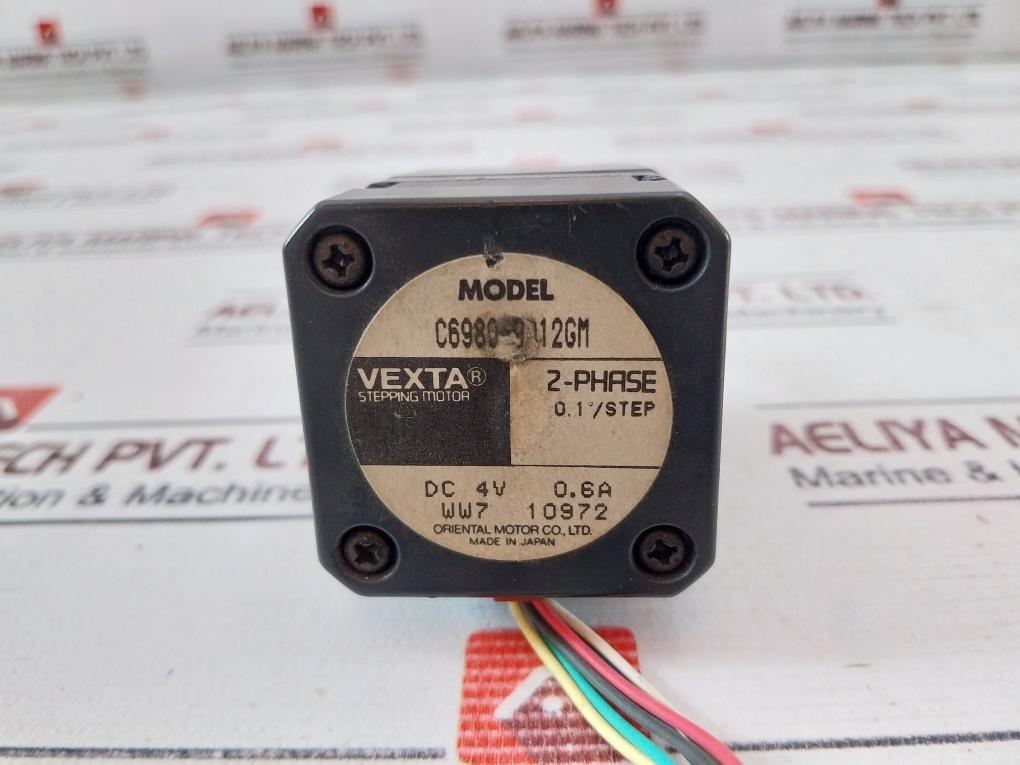 Vexta C6980-9012Gm Stepping Motor Dc 4V 0.6A Ww7 10972