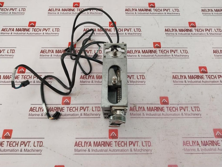 Vexta C9257-9012P-c1 2-phase Step Motor Dc4V 2A 40570 Rev. C 279000773