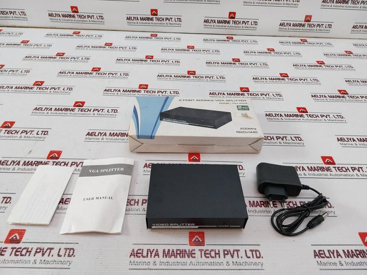 Vga Splitter Vga-2002 2-port 200Mhz Video Splitter With Ac/Dc Adaptor