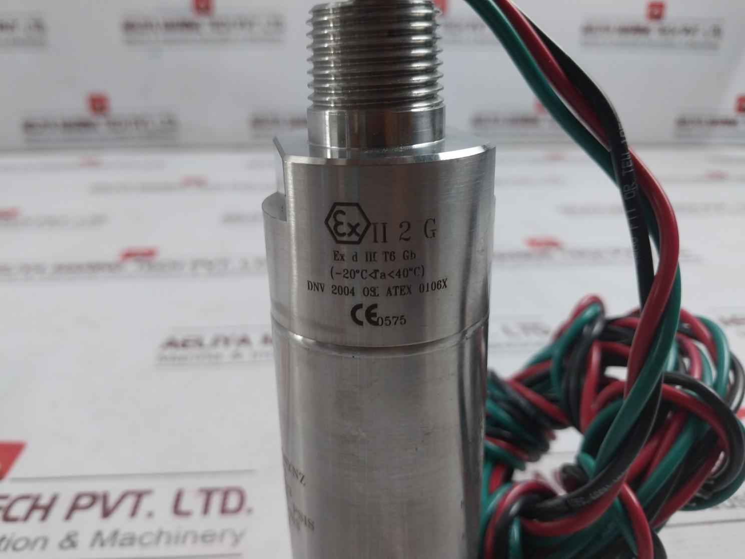 Viatran 5705Arsngnynz Pressure Transmitter 12-28Vdc 0-300 Psis -40°F To 300°F