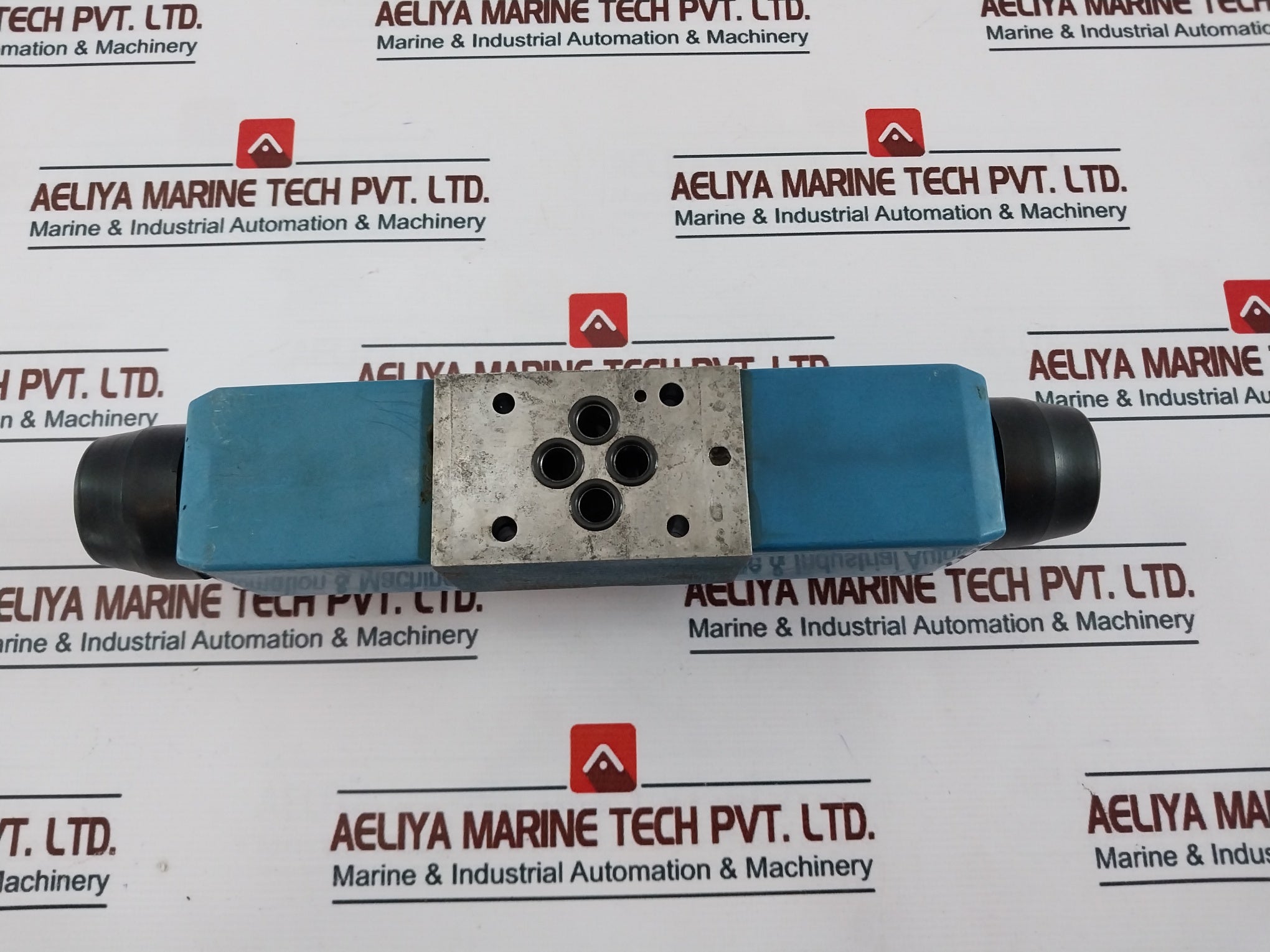 Vickers Dg4V-3-2N H M U1 H7 60 En38 Solenoid Operated Directional Valve 507848