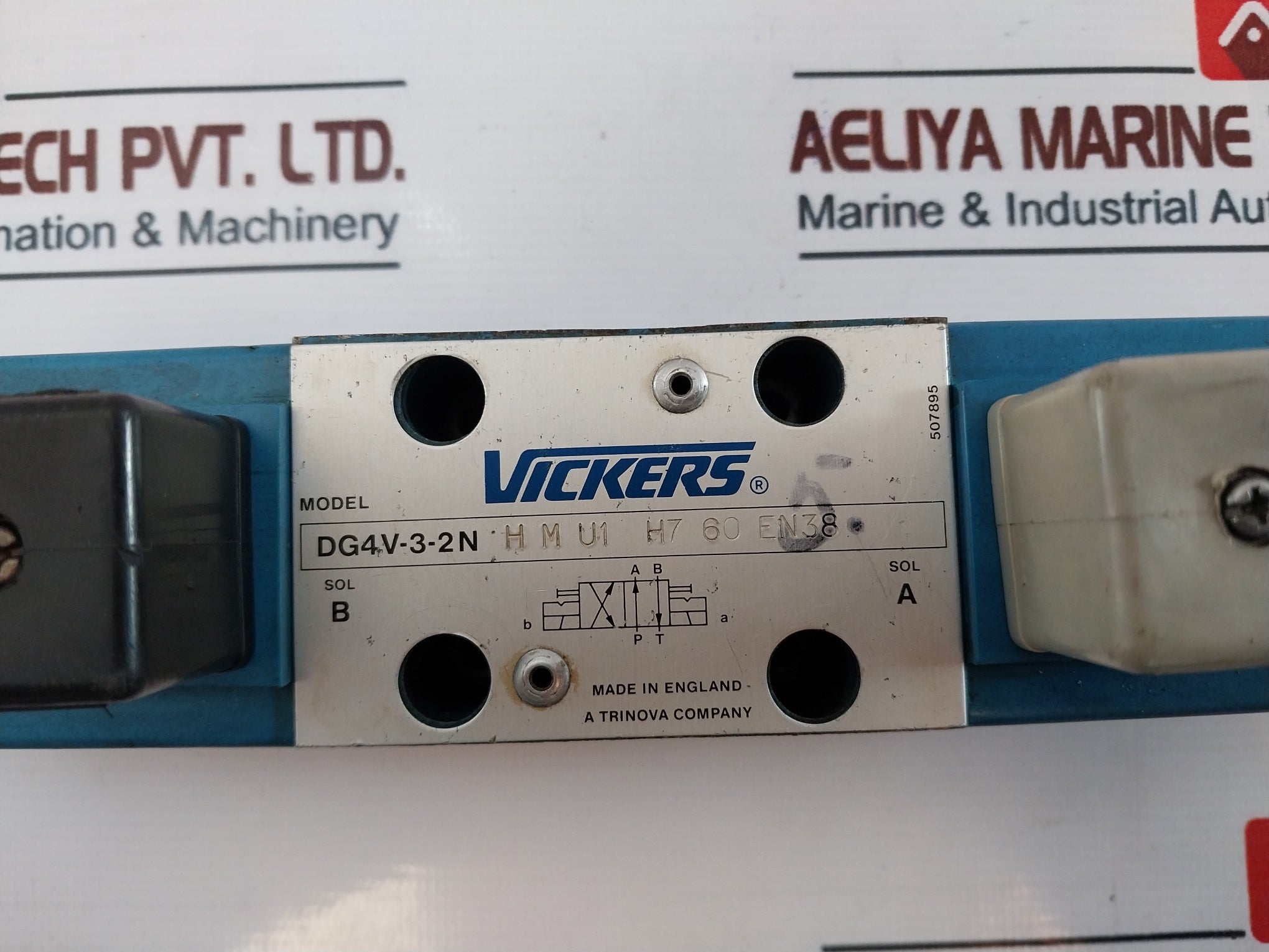 Vickers Dg4V-3-2N H M U1 H7 60 En38 Solenoid Operated Directional Valve 507848