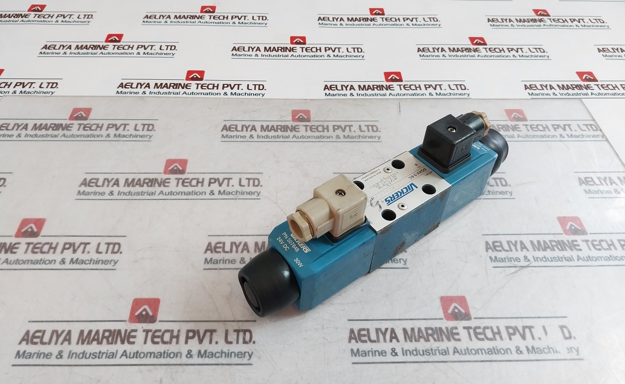 Vickers Dg4V-3-6C H M U1 C6 60 En38 Solenoid Directional Control Valve 507848