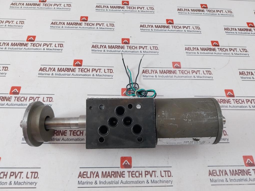 Vickers Dg4V4-016C-m-x2-er4-10-s585 Direction Control Valve 02-357507 120Vac 60Hz