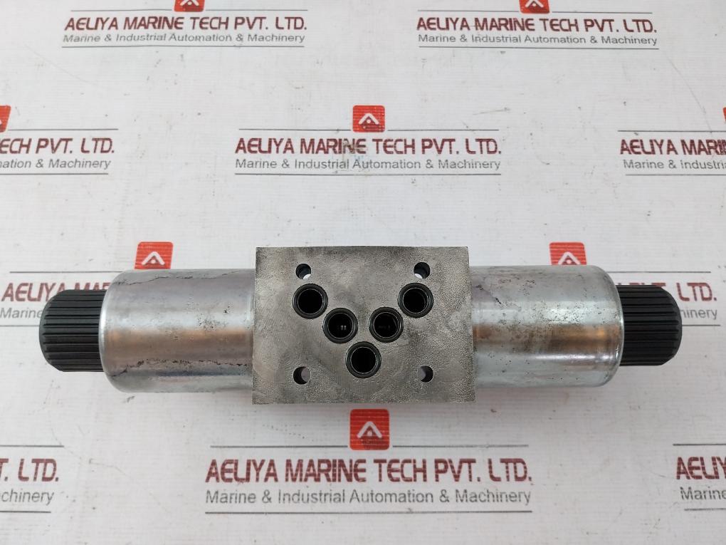 Vickers Dg4V 5 56Cj M U H6 20 Directional Control Valve 944919 24V Dc 39W
