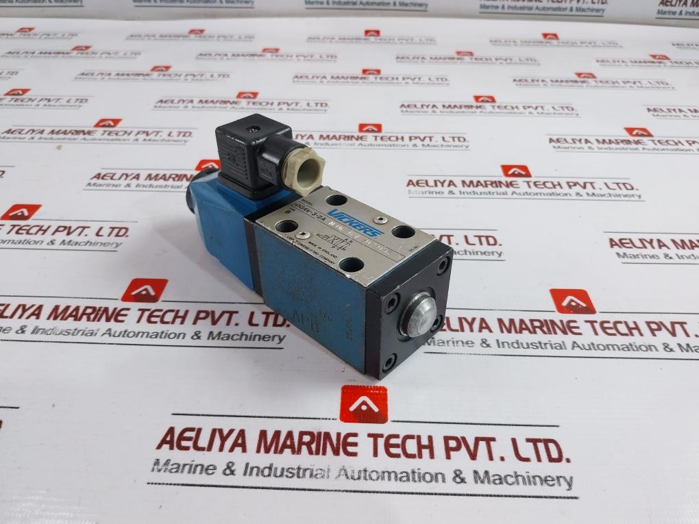 Vickers Dg4v-3-2a Mu1b730 Eu38 Solenoid Operated Directional Valve