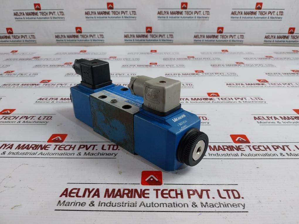 Vickers Dg4V-3-6C-h-m-u1-d6-60-en38 Solenoid Directional Control Valve 350 Bar