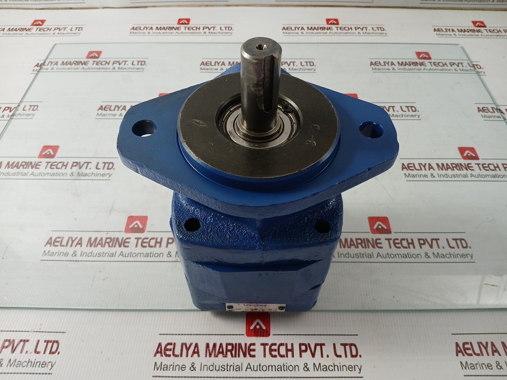 Vickers V30 1P 28 1C 10 Vane Pump