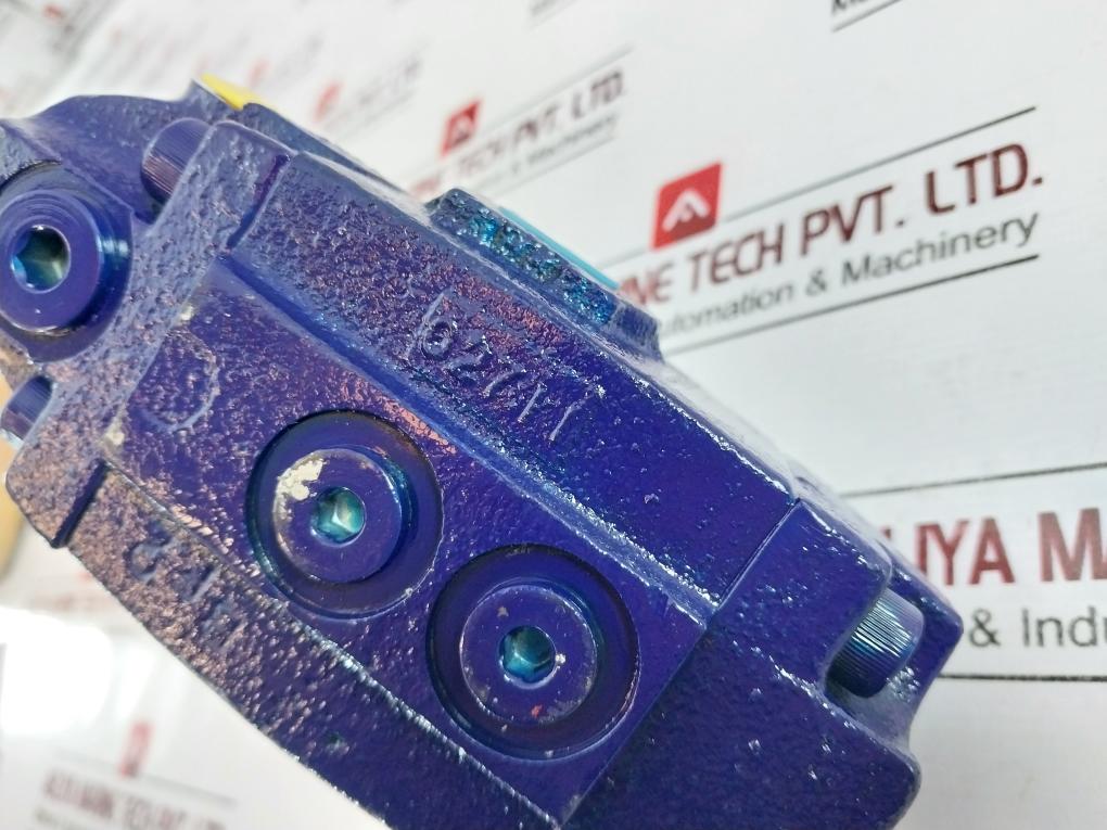 Vickers Xt 03 1F 30 Reducing Valve 0-1000 Psi, 626085, A12S