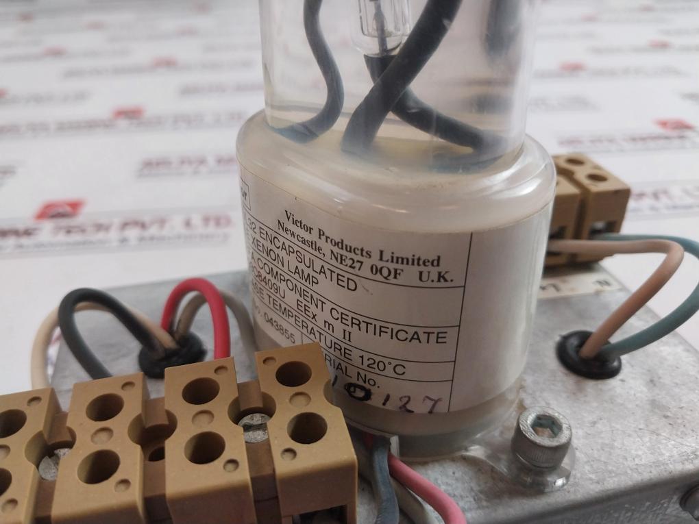 Victor Vl32 Encapsulated 4 Joule Xenon Lamp 220-277Vac