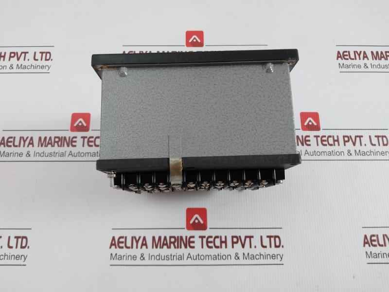 Voltage & Frequency Monitoring Relay 220Vac Saci Rufc2