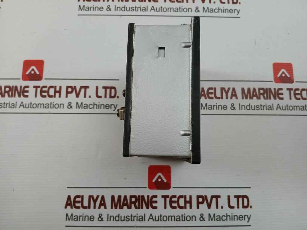 Voltmeter Brand Saci 300/5A