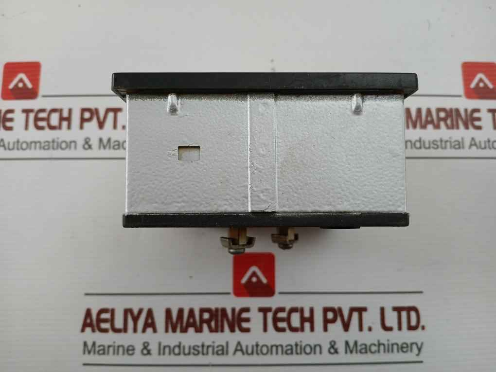 Voltmeter Brand Saci 300/5A