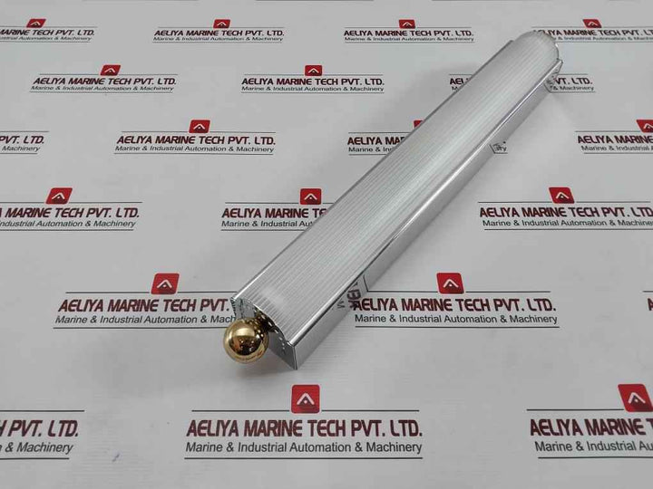 Vossloh Schwabe L 15.212 Lighting Fixture For Fluorescent Lamp 220 V-60Hz